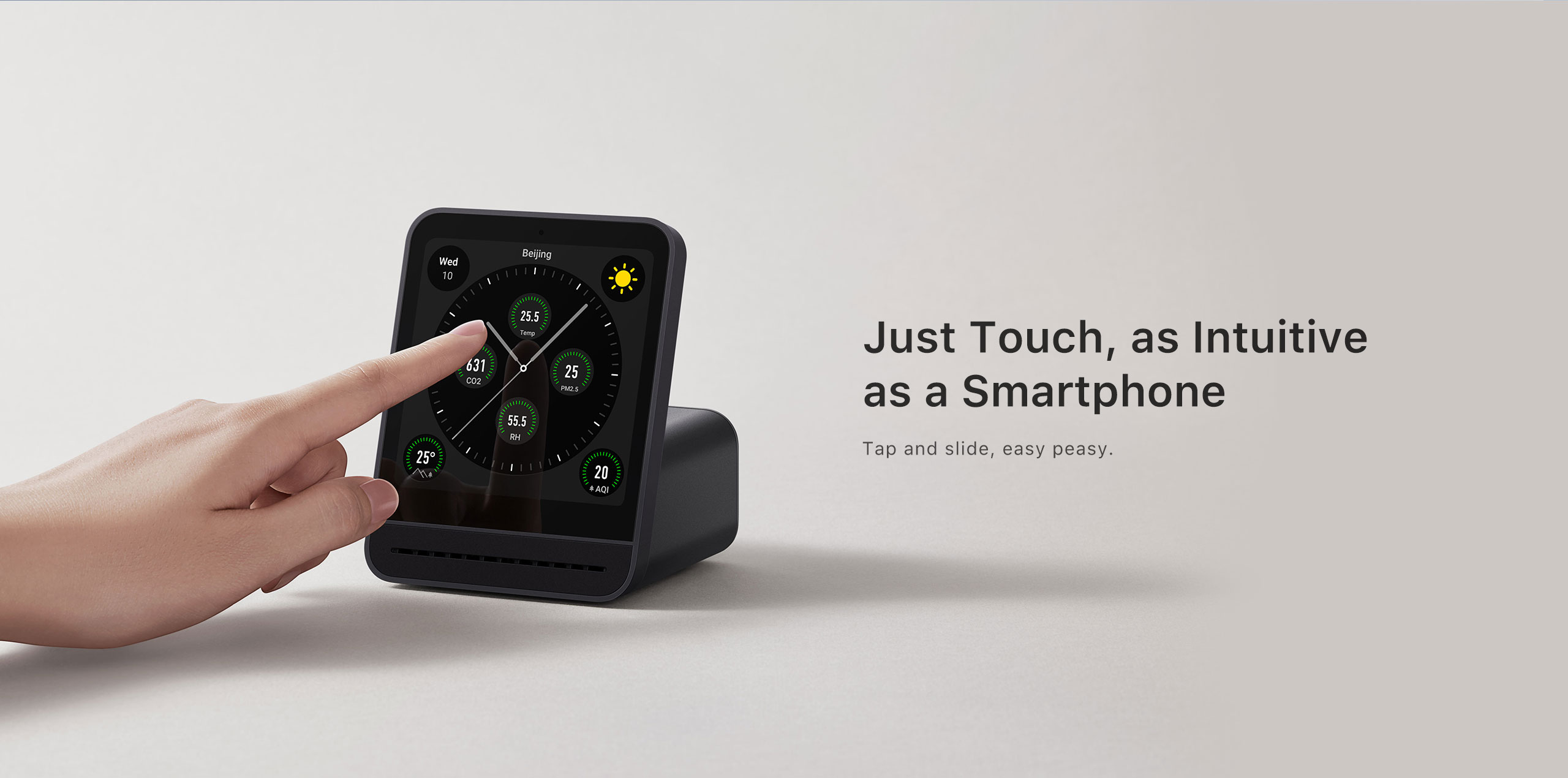 QP Pro+ air quality monitor touch screen
